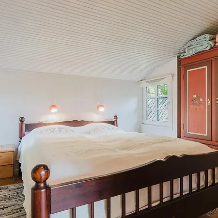 度假居 Bedstefars Lille Skovhus 约灵