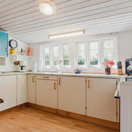 度假居 Bedstefars Lille Skovhus 约灵