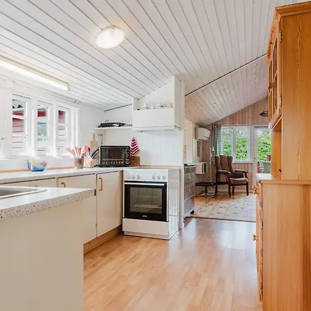 Bedstefars Lille Skovhus بيت للعطل