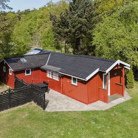 Bedstefars Lille Skovhus Hjorring