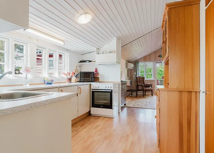 Bedstefars Lille Skovhus بيت للعطل